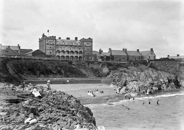 Greystones, The Cove